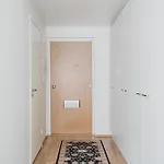 28m2 & Own Parking Place Indoors Appartamento *