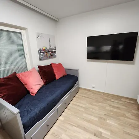 28M2 Condo & Own Parking Place Indoors Turku