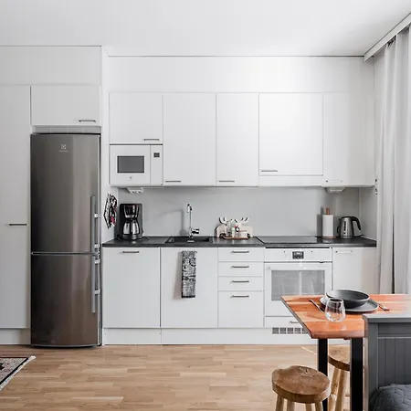 28m2 & Own Parking Place Indoors Turku